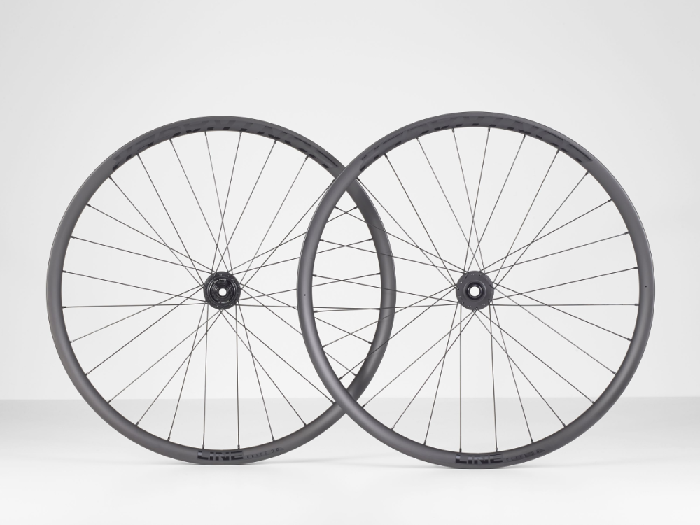BONTRAGER Hinterrad Line Elite 30 29 Disc 148mm Black