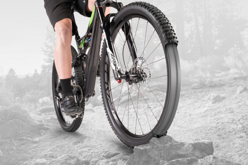 CushCore Plus Single 29". 1 x Insert 29" Plus, 1 x Tubeless Air Valve Tubeless.
