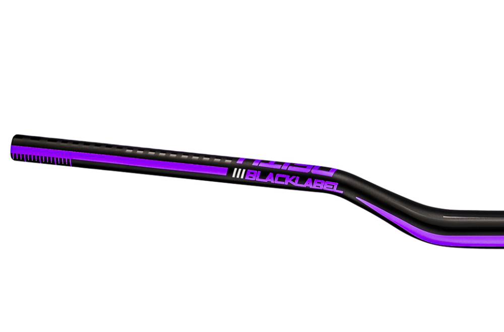 Deity Blacklabel 800 Lenker, 800 mm, 38 mm Rise, 31.8 mm Lenkerklemmung. Black / Purple.