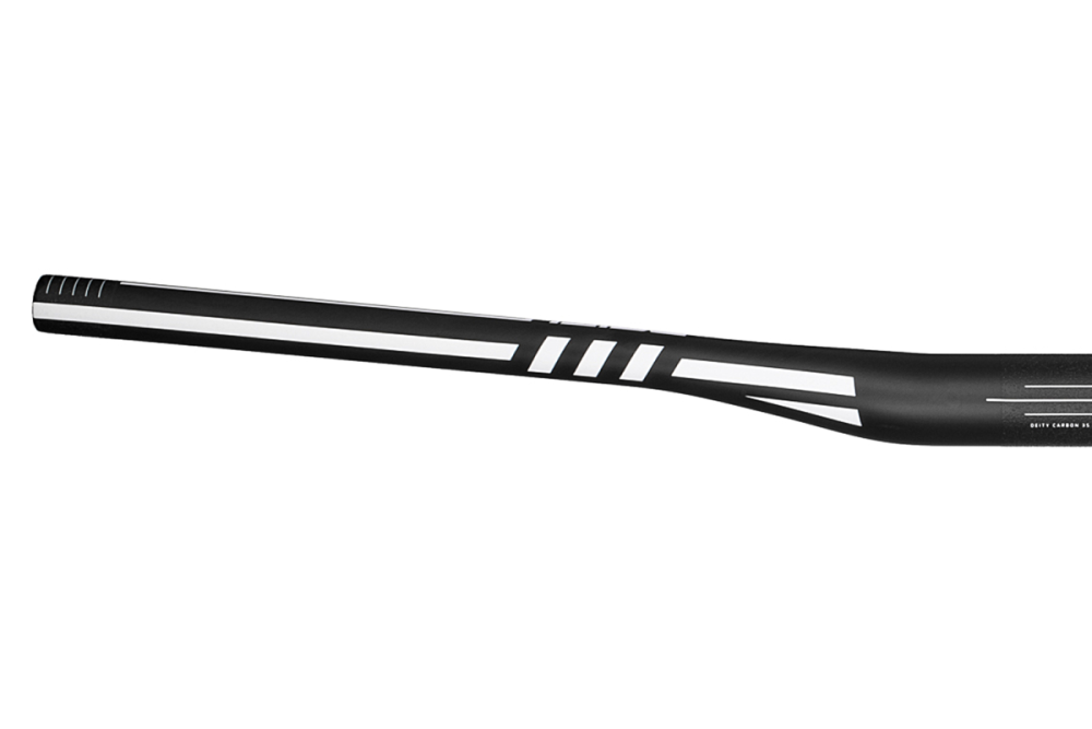 Deity Skywire Carbonlenker, 800 mm, 15 mm Rise, 35 mm Lenkerklemmung. Carbon/White.