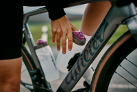Fidlock TWIST Dirt Cover (für Valve Bottle Cap). Pink.