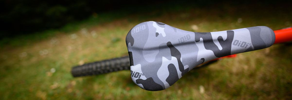 DMR Sattel/selle OiOi. Snow Camo.