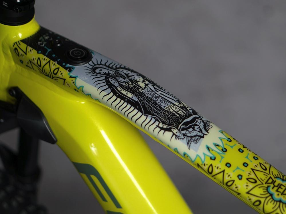 DyedBro Frame Protection Guadalupe. Black.