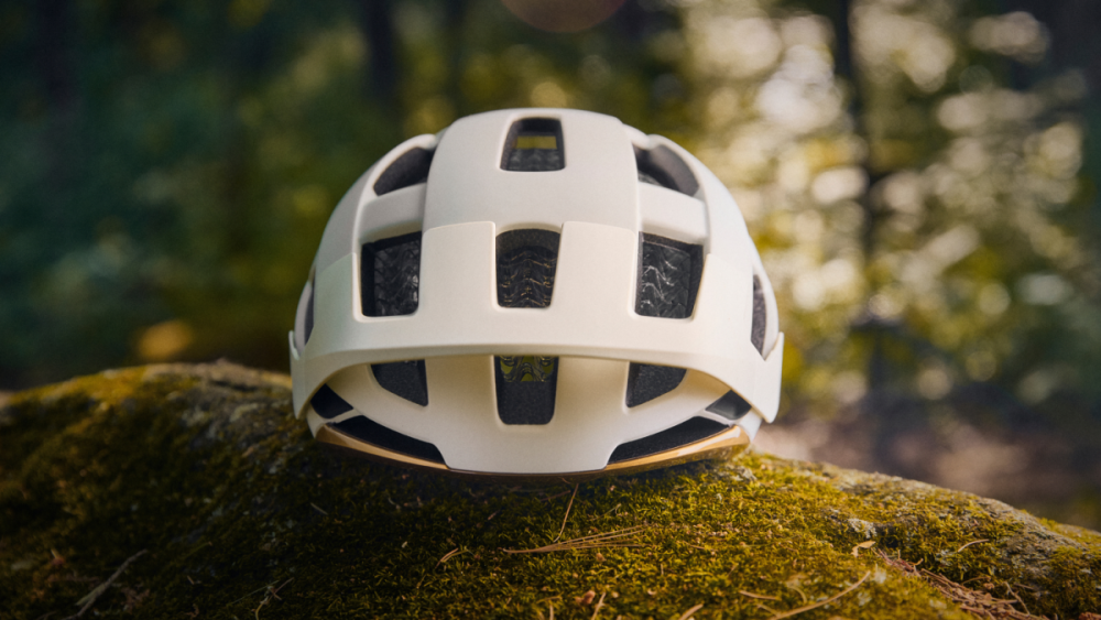 Trek Helm Quantum WaveCel L Black CE
