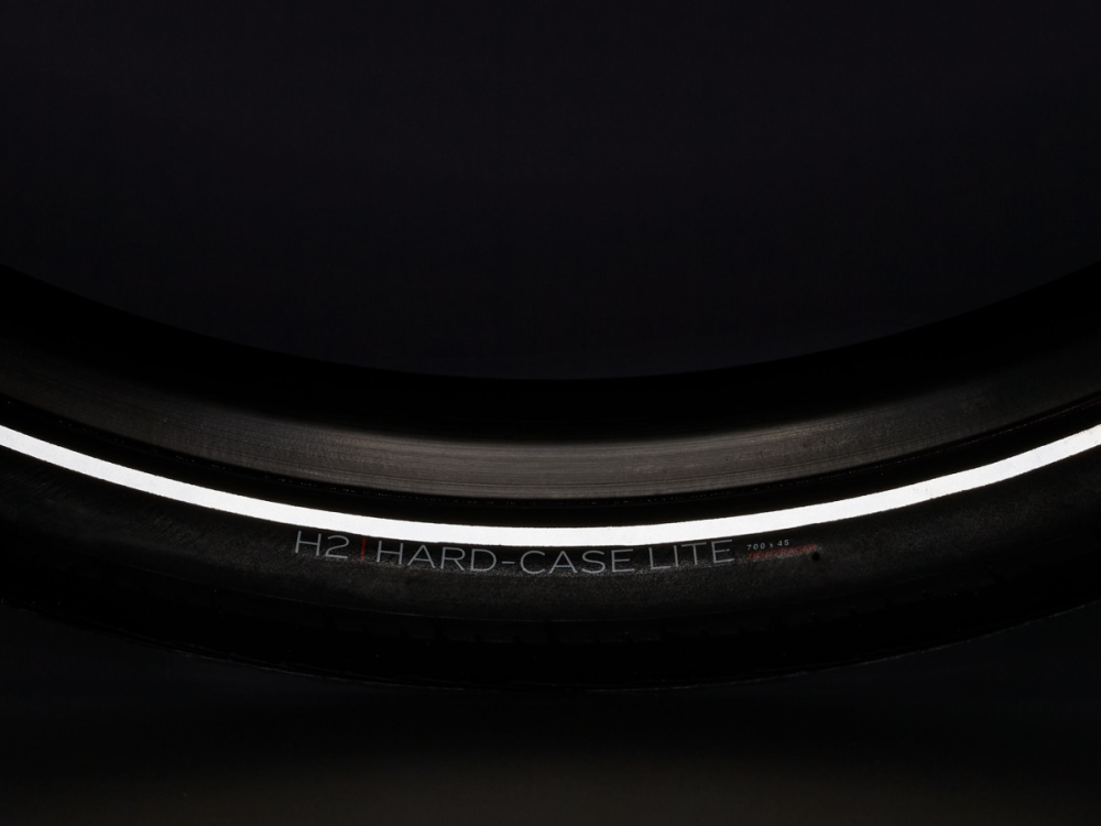 BONTRAGER Reifen H2 Hard-Case Lite 700x45C Reflective