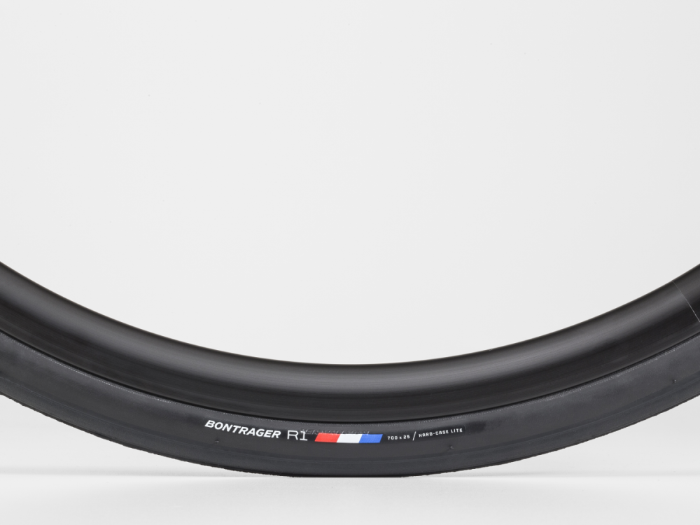 BONTRAGER Reifen R1 Hard-Case Lite 700x25C