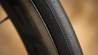 BONTRAGER Reifen R3 Hard-Case Lite 700x25C TLR