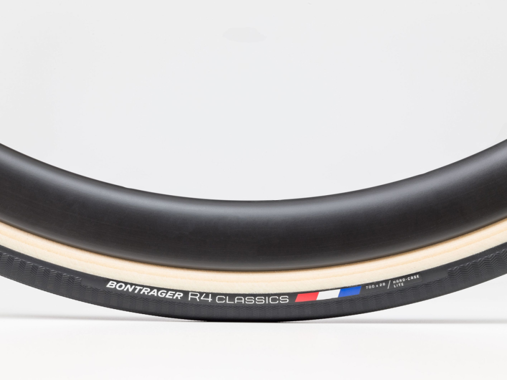 BONTRAGER Reifen R4 Classics Handmade Clincher 700x28C
