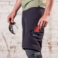 IXS Carve EVO Shorts schwarz L