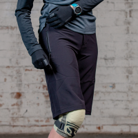 IXS Women's Carve EVO Shorts schwarz 42