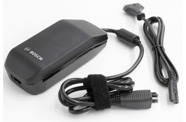 Bosch Ladegerät 2 Ampere BPC3200 mit Netzkabel schwarz