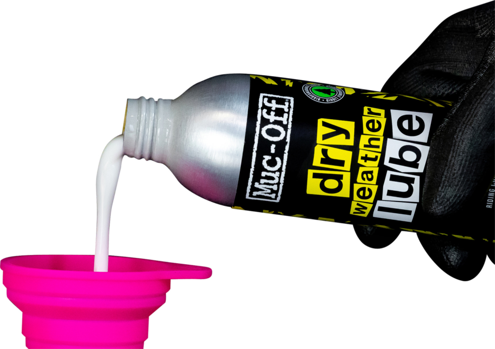 Muc-Off Mini Collapsible Silicone Funnel