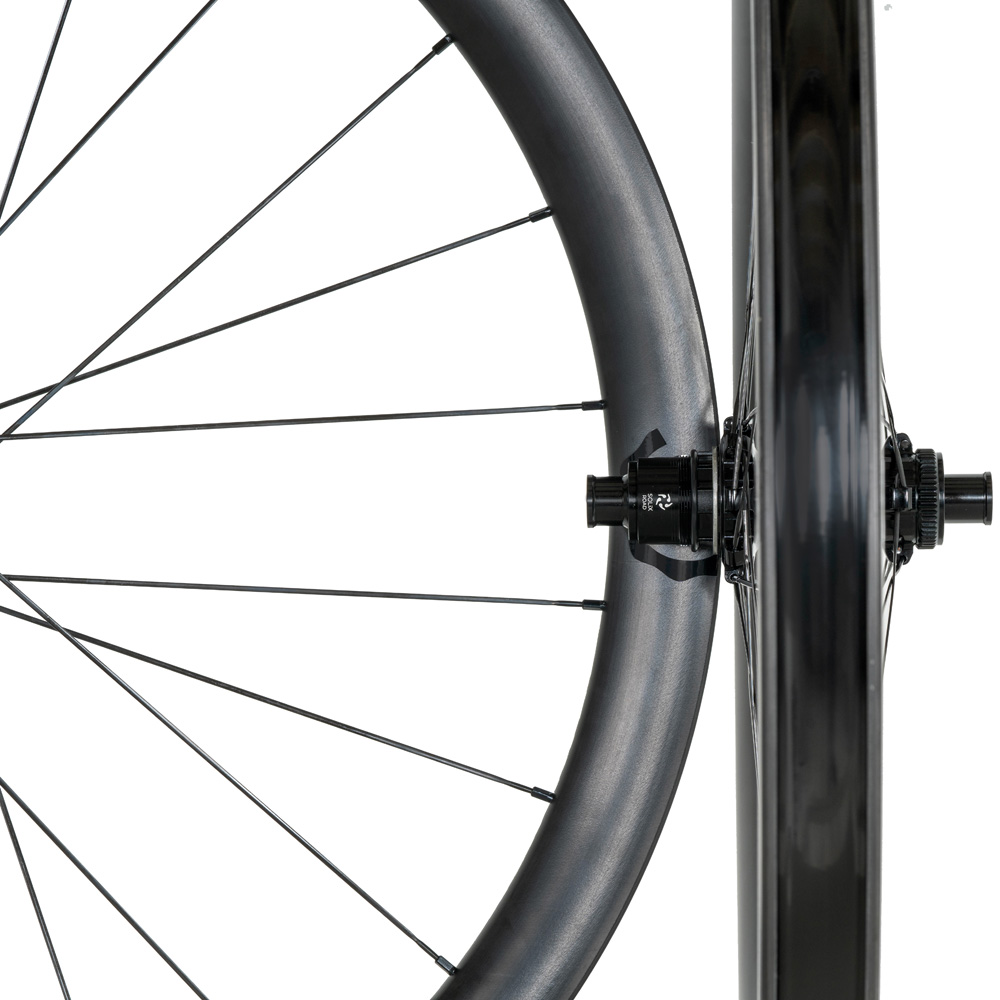 Industry Nine INDUSTRY NINE // Solix SL - AR40 Silver / 12x100 // 12x142 XD-R