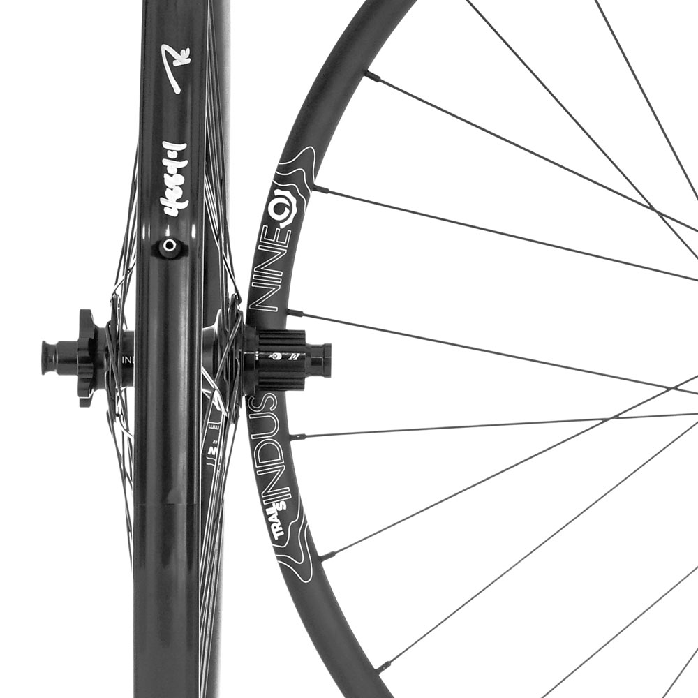 INDUSTRY NINE 1/1-Trail - 29" 6 Bolt/Wheelset/15x110/12x148 XD