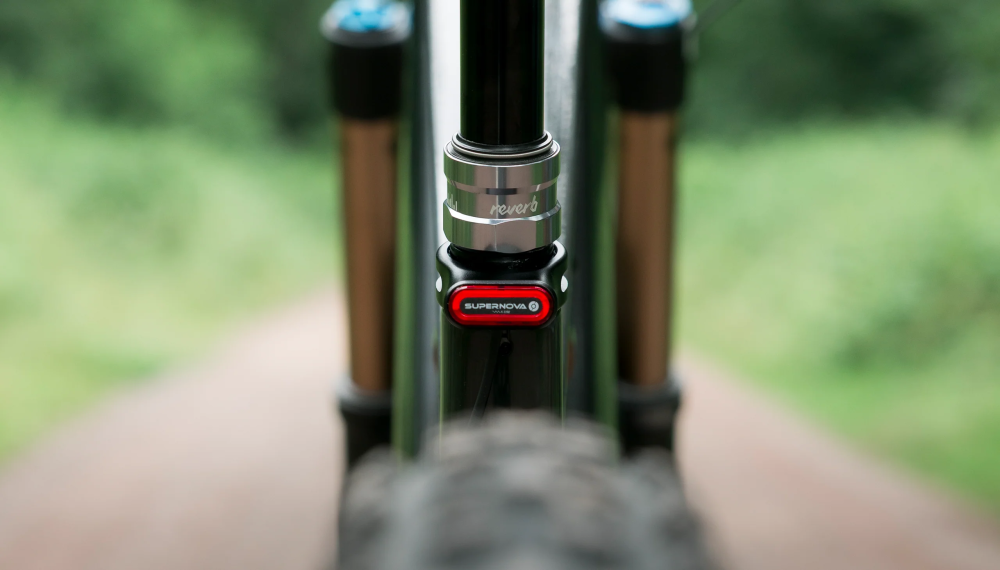 Supernova TL3 Mini Pro Seatpost Clamp 12V - 34.9mm - Bremslicht mit Verzögerungssensor / 34.9mm (31.8mm)