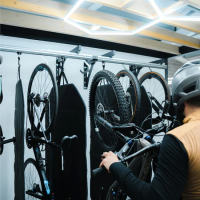 Stashed Freestanding Frame Long Starter - 8 Bikes inkl.6 Launch Pad Fahrradschutz + Spacerail Freewheel Kit