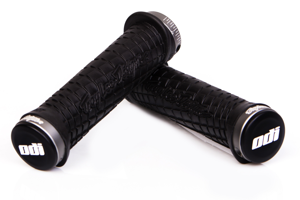 ODI Troy Lee Design Lock-On Griff. Black/Grey.
