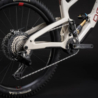 DEVIATE CYCLES CLAYMORE 29ER || OBAN SAND || FACTORY