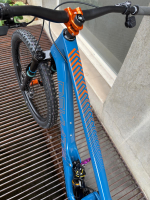 DEVIATE CYCLES Highlander 2 Custom Gr.L  / Wurde nur 1 Tag gefahren, kleiner Kratzer hinten li