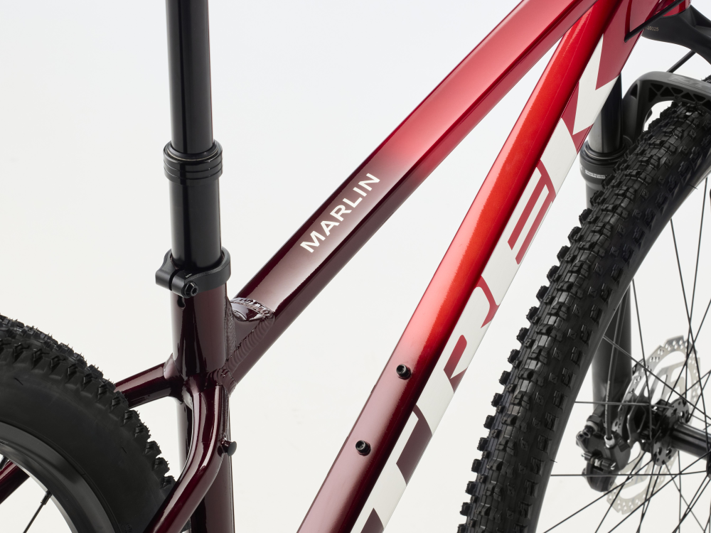 Trek Marlin 7 M 29 Fury Red/Lithium Grey Fade
